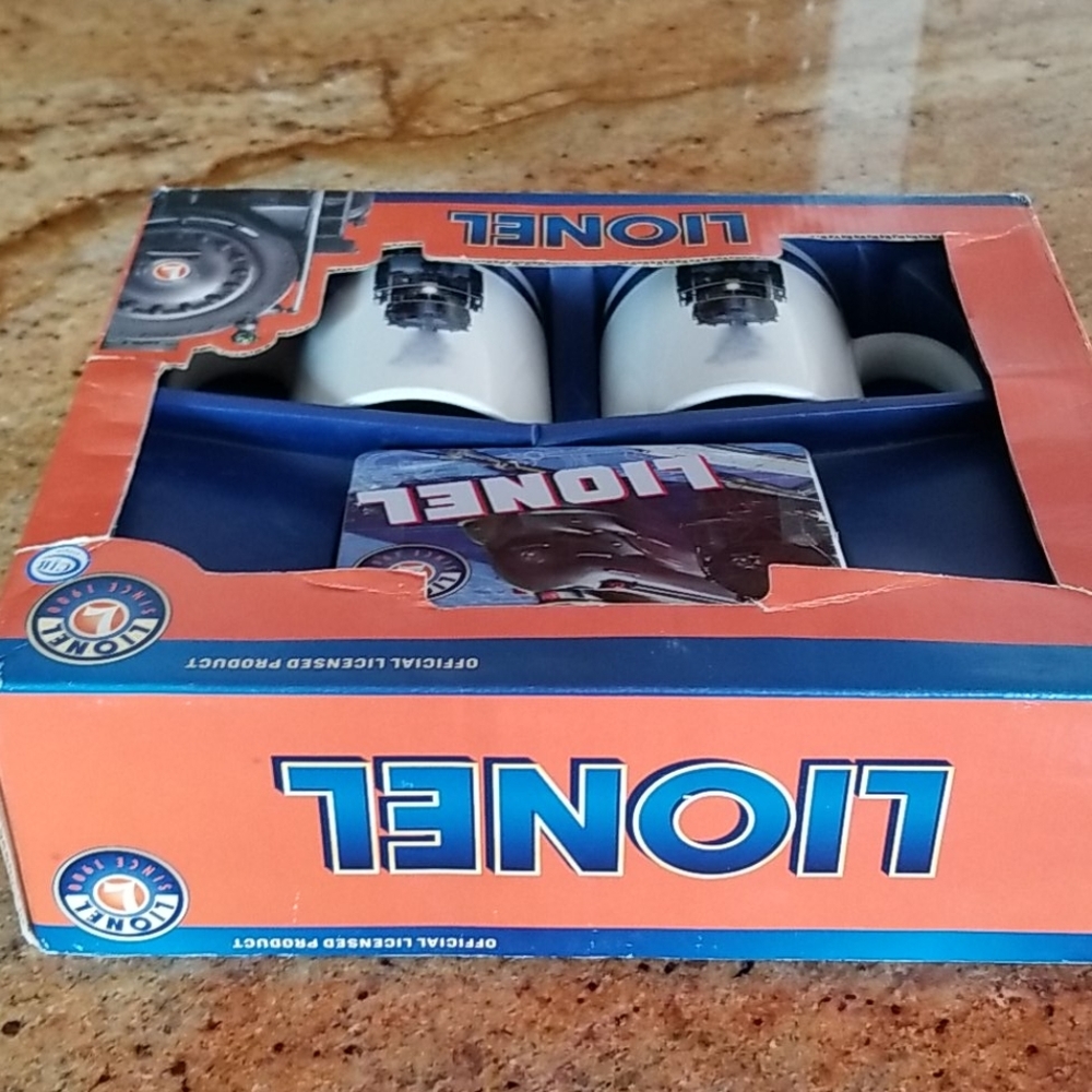VTG Lionel Gift Set Collectible Mugs & Cocoa Tin - Picture 11 of 16